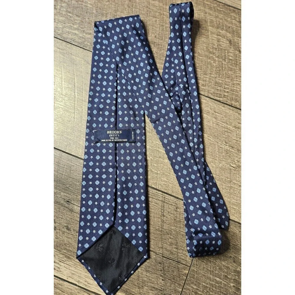 Brooks Brothers Vintage Brooks Basic Pure Silk Blue Tie